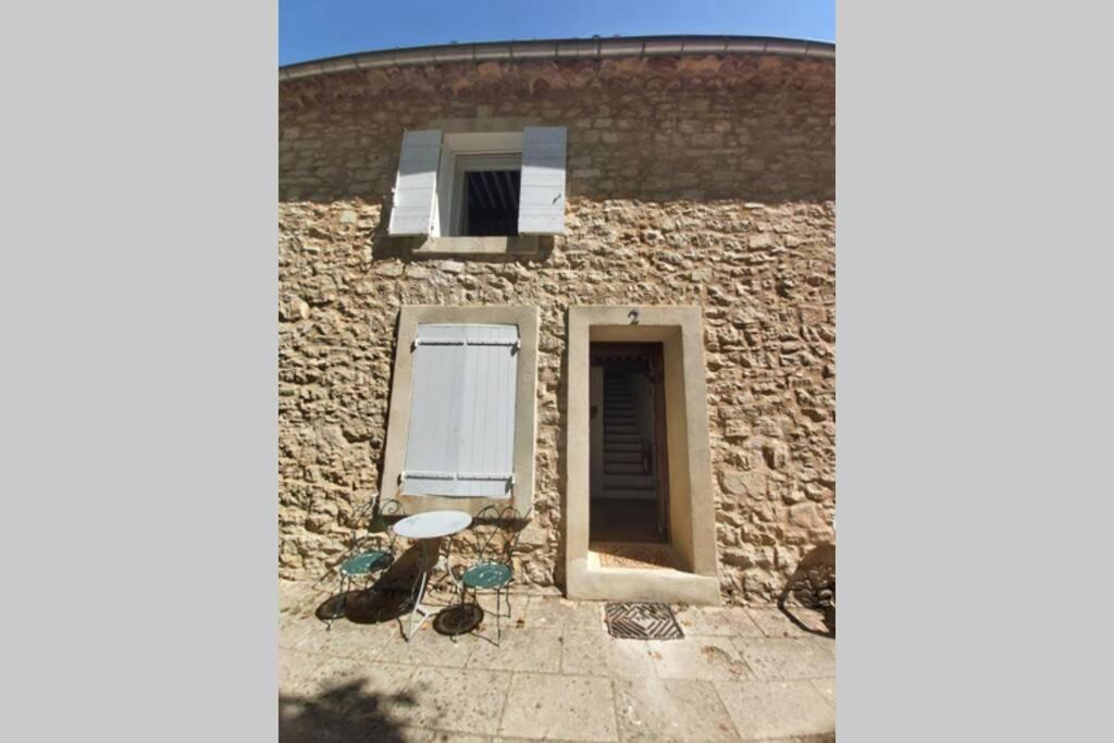 Eblouissant Appartement Au Calme D'Une Residence Avec Piscine Idealement Situe Au Pied Du Colorado Provencal Dans Le Prestigieux Luberon Рюстрель Екстер'єр фото